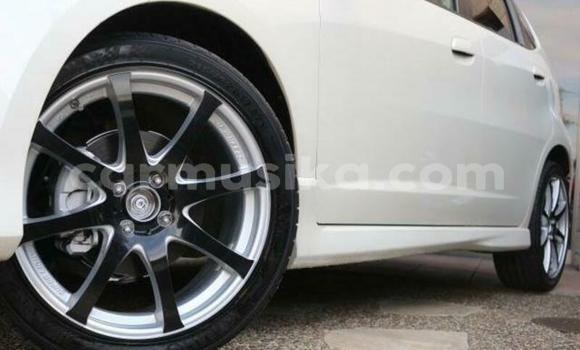 Nunua Ilio tumika Honda Fit Nyeupe Gari ndani ya Beitbridge nchini Matabeleland Kusini Nunua Ilio tumika Honda Fit Nyeupe Gari ndani ya Beitbridge nchini Matabeleland Kusini