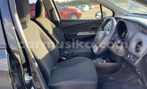 Buy Used Toyota Vitz Black Car in Beitbridge in Matabeleland South Buy Used Toyota Vitz Black Car in Beitbridge in Matabeleland South