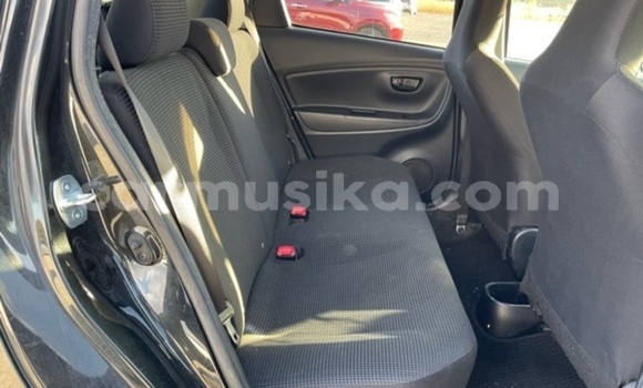 Buy Used Toyota Vitz Black Car in Beitbridge in Matabeleland South Buy Used Toyota Vitz Black Car in Beitbridge in Matabeleland South
