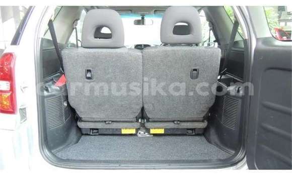 Acheter Occasion Voiture Toyota RAV4 Gris à Beitbridge, Matabeleland South Acheter Occasion Voiture Toyota RAV4 Gris à Beitbridge, Matabeleland South