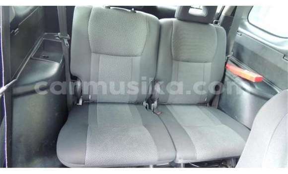 Acheter Occasion Voiture Toyota RAV4 Gris à Beitbridge, Matabeleland South Acheter Occasion Voiture Toyota RAV4 Gris à Beitbridge, Matabeleland South