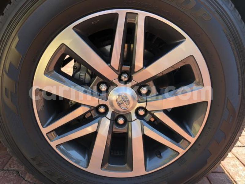 Big with watermark 2018 toyota hilux 2.8 gd 6 4x4 auto pv1026173 9