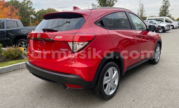 Buy Used Honda CR–V Red Car in Beitbridge in Matabeleland South