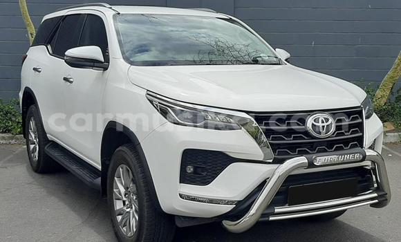Buy Used Toyota Fortuner White Car in Harare in Harare Buy Used Toyota Fortuner White Car in Harare in Harare
