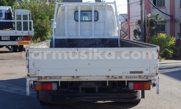 Acheter Occasion Voiture Toyota Dyna Blanc à Beitbridge, Matabeleland South Acheter Occasion Voiture Toyota Dyna Blanc à Beitbridge, Matabeleland South
