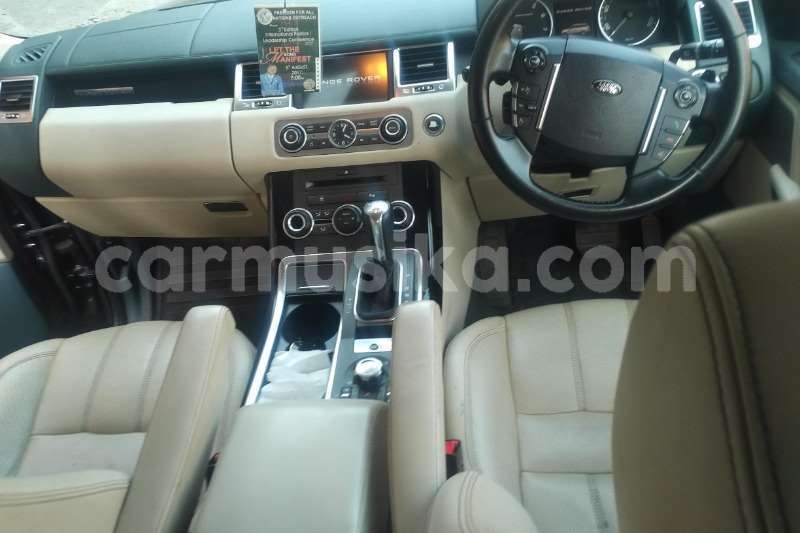 Big with watermark land rover range rover sport 5.0 v86