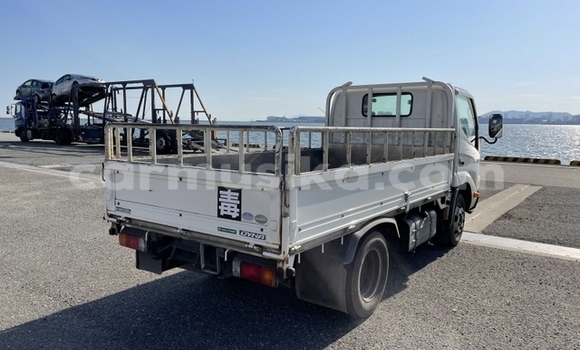 Tenga Tsaru Toyota Dyna Chena Mota in Beitbridge in Matabeleland South Tenga Tsaru Toyota Dyna Chena Mota in Beitbridge in Matabeleland South