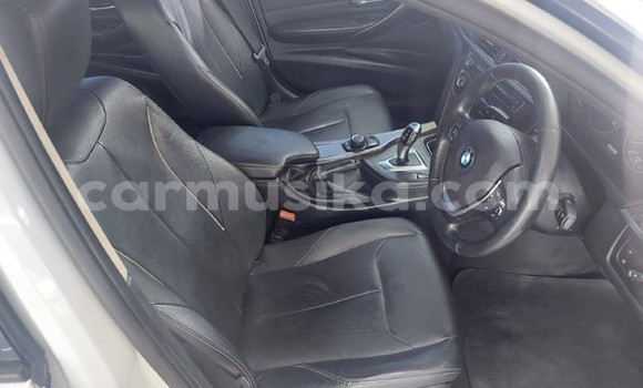 Nunua Ilio tumika BMW 3–Series Nyeupe Gari ndani ya Beitbridge nchini Matabeleland Kusini Nunua Ilio tumika BMW 3–Series Nyeupe Gari ndani ya Beitbridge nchini Matabeleland Kusini