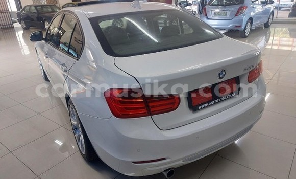 Nunua Ilio tumika BMW 3–Series Nyeupe Gari ndani ya Beitbridge nchini Matabeleland Kusini Nunua Ilio tumika BMW 3–Series Nyeupe Gari ndani ya Beitbridge nchini Matabeleland Kusini