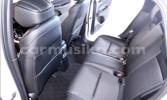 Acheter Occasion Voiture Honda Fit Blanc à Beitbridge, Matabeleland South Acheter Occasion Voiture Honda Fit Blanc à Beitbridge, Matabeleland South