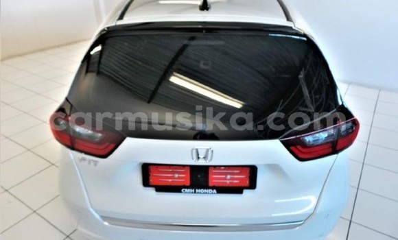 Acheter Occasion Voiture Honda Fit Blanc à Beitbridge, Matabeleland South Acheter Occasion Voiture Honda Fit Blanc à Beitbridge, Matabeleland South