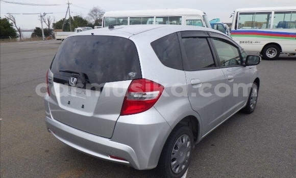 Acheter Occasion Voiture Honda Fit Gris à Beitbridge, Matabeleland South Acheter Occasion Voiture Honda Fit Gris à Beitbridge, Matabeleland South