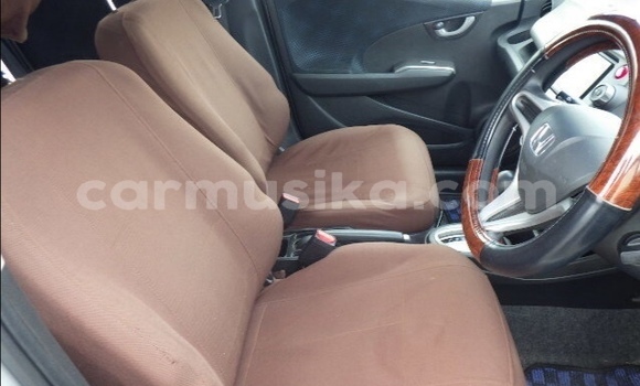 Acheter Occasion Voiture Honda Fit Gris à Beitbridge, Matabeleland South Acheter Occasion Voiture Honda Fit Gris à Beitbridge, Matabeleland South