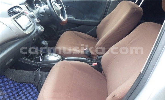 Acheter Occasion Voiture Honda Fit Gris à Beitbridge, Matabeleland South Acheter Occasion Voiture Honda Fit Gris à Beitbridge, Matabeleland South
