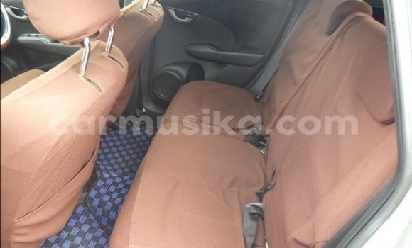 Acheter Occasion Voiture Honda Fit Gris à Beitbridge, Matabeleland South Acheter Occasion Voiture Honda Fit Gris à Beitbridge, Matabeleland South