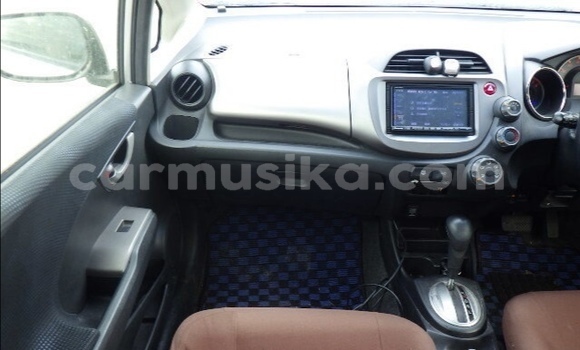 Acheter Occasion Voiture Honda Fit Gris à Beitbridge, Matabeleland South Acheter Occasion Voiture Honda Fit Gris à Beitbridge, Matabeleland South