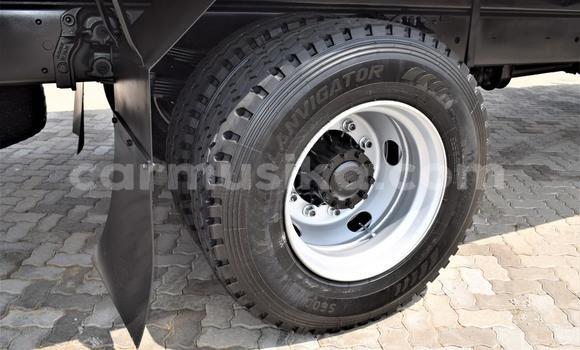 Acheter Occasion Utilitaire Hino 300 Series Blanc à Beitbridge, Matabeleland South Acheter Occasion Utilitaire Hino 300 Series Blanc à Beitbridge, Matabeleland South