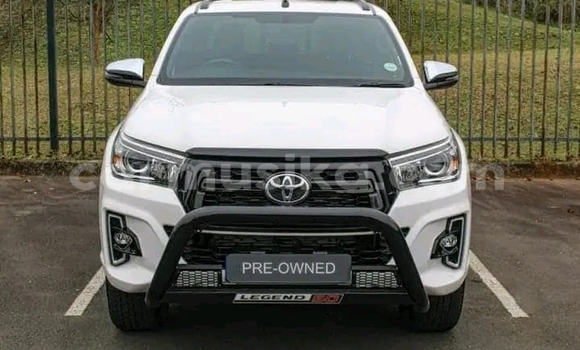 Tenga Tsaru Toyota Hilux Chena Mota in Beitbridge in Matabeleland South Tenga Tsaru Toyota Hilux Chena Mota in Beitbridge in Matabeleland South