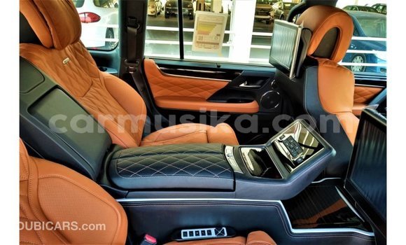 Acheter Import Voiture Lexus LX Noir à Import - Dubai, Harare Acheter Import Voiture Lexus LX Noir à Import - Dubai, Harare