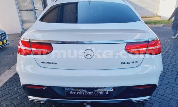 Nunua Ilio tumika Mercedes‒Benz AMG GLC Nyeupe Gari ndani ya Beitbridge nchini Matabeleland Kusini