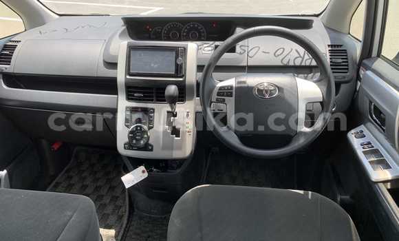 Buy Used Toyota Noah Silver Car in Beitbridge in Matabeleland South Buy Used Toyota Noah Silver Car in Beitbridge in Matabeleland South