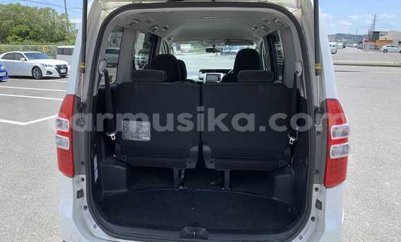 Buy Used Toyota Noah Silver Car in Beitbridge in Matabeleland South Buy Used Toyota Noah Silver Car in Beitbridge in Matabeleland South