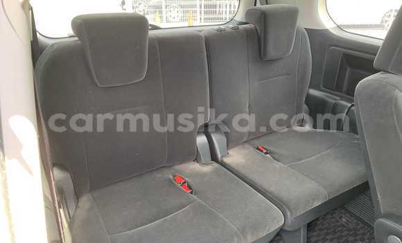 Buy Used Toyota Noah Silver Car in Beitbridge in Matabeleland South Buy Used Toyota Noah Silver Car in Beitbridge in Matabeleland South