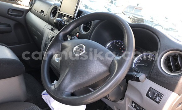 Acheter Occasion Voiture Nissan Nv350 Gris à Beitbridge, Matabeleland South Acheter Occasion Voiture Nissan Nv350 Gris à Beitbridge, Matabeleland South