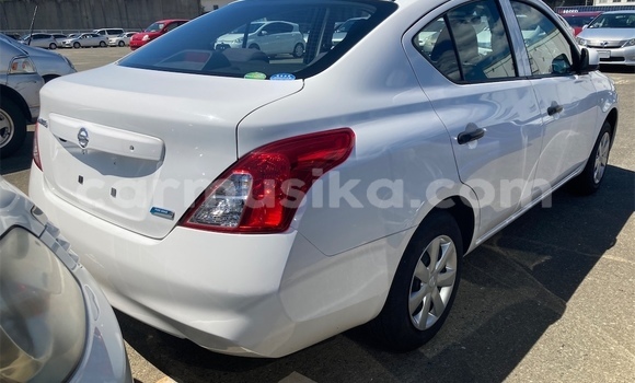 Buy Used Nissan Almera White Car in Beitbridge in Matabeleland South Buy Used Nissan Almera White Car in Beitbridge in Matabeleland South