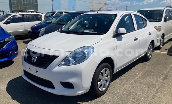 Buy Used Nissan Almera White Car in Beitbridge in Matabeleland South Buy Used Nissan Almera White Car in Beitbridge in Matabeleland South