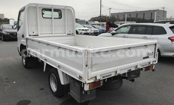 Acheter Occasion Utilitaire Toyota Dyna Blanc à Beitbridge, Matabeleland South Acheter Occasion Utilitaire Toyota Dyna Blanc à Beitbridge, Matabeleland South