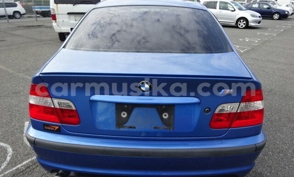 Tenga Tsaru BMW 3–Series Bhuruu Mota in Beitbridge in Matabeleland South Tenga Tsaru BMW 3–Series Bhuruu Mota in Beitbridge in Matabeleland South