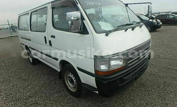 Tenga Tsaru Toyota Hiace Chena Mota in Beitbridge in Matabeleland South Tenga Tsaru Toyota Hiace Chena Mota in Beitbridge in Matabeleland South