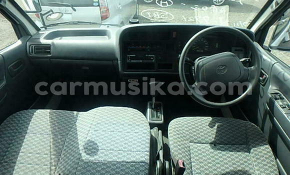 Tenga Tsaru Toyota Hiace Chena Mota in Beitbridge in Matabeleland South Tenga Tsaru Toyota Hiace Chena Mota in Beitbridge in Matabeleland South