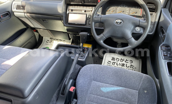 Acheter Occasion Voiture Toyota Hiace Autre à Beitbridge, Matabeleland South Acheter Occasion Voiture Toyota Hiace Autre à Beitbridge, Matabeleland South