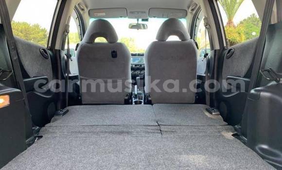 Buy Used Honda Fit Silver Car in Beitbridge in Matabeleland South Buy Used Honda Fit Silver Car in Beitbridge in Matabeleland South