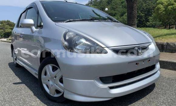 Buy Used Honda Fit Silver Car in Beitbridge in Matabeleland South Buy Used Honda Fit Silver Car in Beitbridge in Matabeleland South
