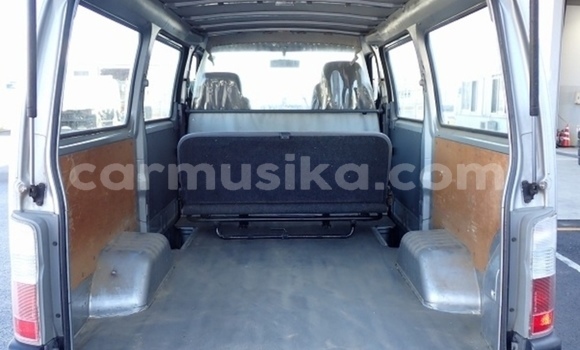 Acheter Occasion Voiture Nissan Caravan Gris à Beitbridge, Matabeleland South Acheter Occasion Voiture Nissan Caravan Gris à Beitbridge, Matabeleland South