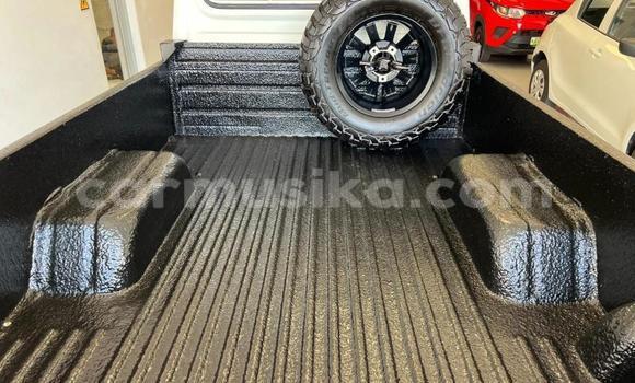 Acheter Occasion Voiture Toyota Land Cruiser Blanc à Beitbridge, Matabeleland South Acheter Occasion Voiture Toyota Land Cruiser Blanc à Beitbridge, Matabeleland South