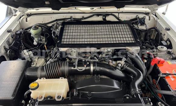 Acheter Occasion Voiture Toyota Land Cruiser Blanc à Beitbridge, Matabeleland South Acheter Occasion Voiture Toyota Land Cruiser Blanc à Beitbridge, Matabeleland South