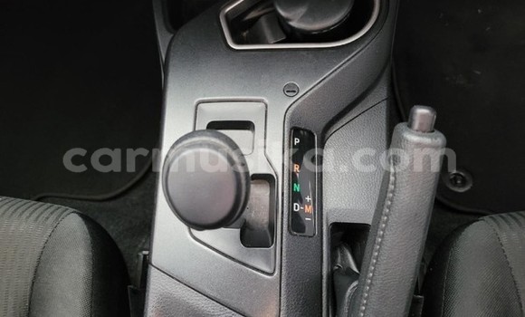 Acheter Occasion Voiture Toyota RAV4 Gris à Beitbridge, Matabeleland South Acheter Occasion Voiture Toyota RAV4 Gris à Beitbridge, Matabeleland South