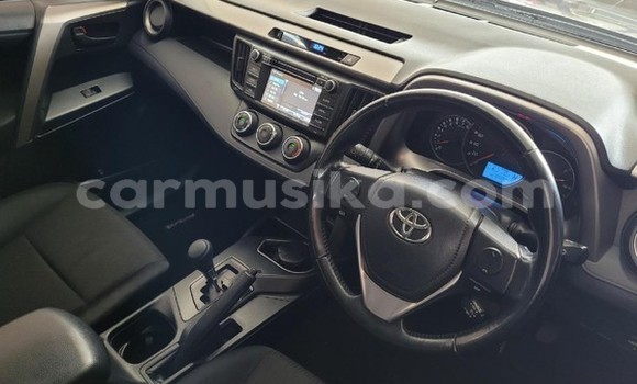 Acheter Occasion Voiture Toyota RAV4 Gris à Beitbridge, Matabeleland South Acheter Occasion Voiture Toyota RAV4 Gris à Beitbridge, Matabeleland South