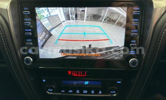 Acheter Occasion Voiture Toyota Fortuner Blanc à Beitbridge, Matabeleland South Acheter Occasion Voiture Toyota Fortuner Blanc à Beitbridge, Matabeleland South