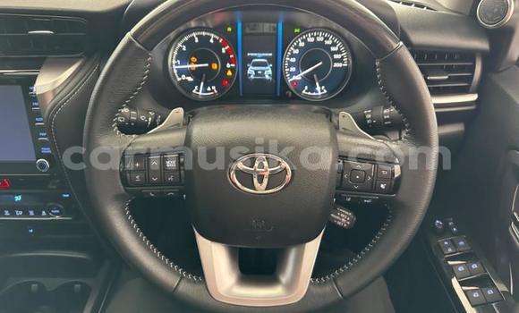 Acheter Occasion Voiture Toyota Fortuner Blanc à Beitbridge, Matabeleland South Acheter Occasion Voiture Toyota Fortuner Blanc à Beitbridge, Matabeleland South