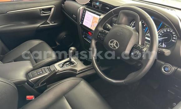 Acheter Occasion Voiture Toyota Fortuner Blanc à Beitbridge, Matabeleland South Acheter Occasion Voiture Toyota Fortuner Blanc à Beitbridge, Matabeleland South