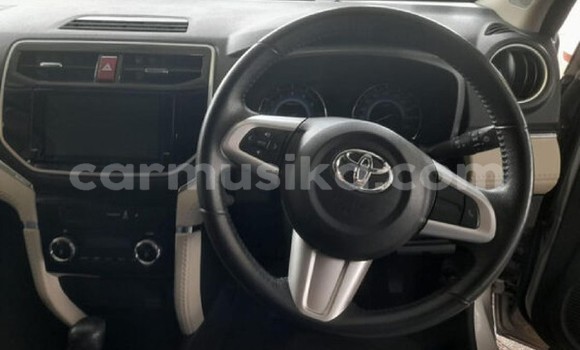 Acheter Occasion Voiture Toyota Rush Gris à Beitbridge, Matabeleland South Acheter Occasion Voiture Toyota Rush Gris à Beitbridge, Matabeleland South