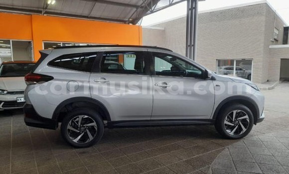 Acheter Occasion Voiture Toyota Rush Gris à Beitbridge, Matabeleland South Acheter Occasion Voiture Toyota Rush Gris à Beitbridge, Matabeleland South