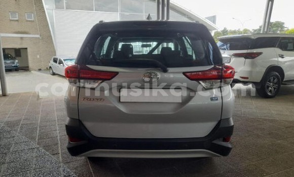 Acheter Occasion Voiture Toyota Rush Gris à Beitbridge, Matabeleland South Acheter Occasion Voiture Toyota Rush Gris à Beitbridge, Matabeleland South