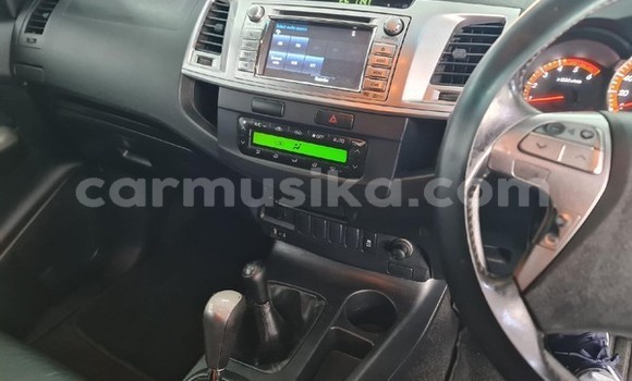 Acheter Occasion Voiture Toyota Hilux Gris à Beitbridge, Matabeleland South Acheter Occasion Voiture Toyota Hilux Gris à Beitbridge, Matabeleland South