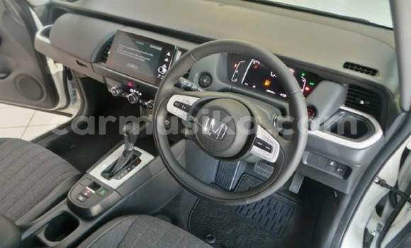 Acheter Occasion Voiture Honda Fit Blanc à Beitbridge, Matabeleland South Acheter Occasion Voiture Honda Fit Blanc à Beitbridge, Matabeleland South